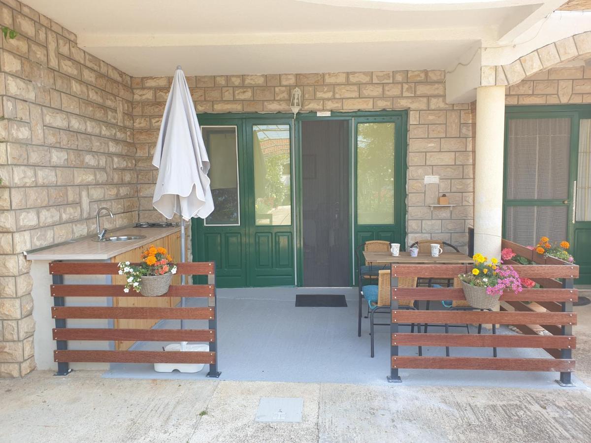 Apartments Marina Sveti Filip i Jakov Pokoj fotografie